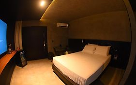All In Motel